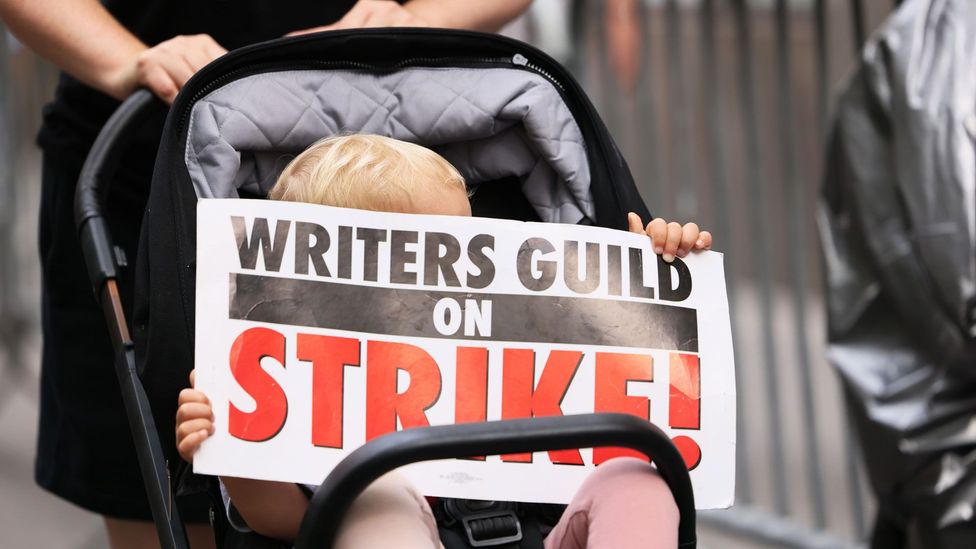 A Writers of America East and SAG-AFTRA picket outside NBCUniversal in New York City in August 2023 (Credit: Getty Images)