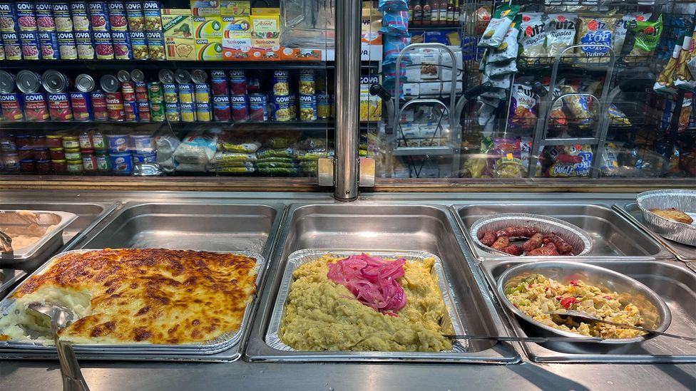 In addition to everyday items, many Dominican-owned bodegas also serve traditional Dominican dishes (Credit: Pierina Pighi Bel)