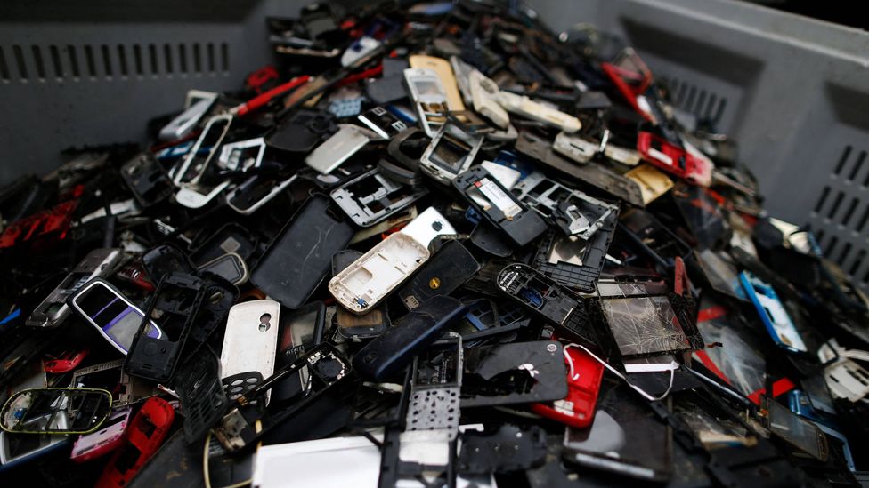 In 2022, 5.3 billion mobile phones were thrown away, adding to the global mountain of electronic waste (Credit: Getty Images)