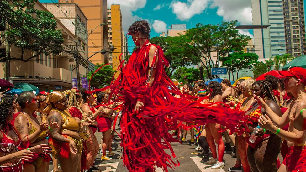 Enquanto o Rio tem as comemorações mais extravagantes, o Carnaval de Belo Horizonte rapidamente se tornou um dos mais populares (Crédito: Amanda Andrade)