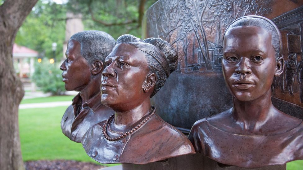 A monument in Constitution Plaza commemorates the many peaceful protestors who helped propel the Civil Rights movement (Credit: Allen Creative/Steve Allen/Alamy Stock Photo)
