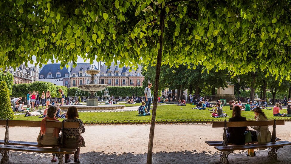 It's common to see people relaxing outdoors in France at any time of day (Credit: Massimo Borchi/Getty Images)