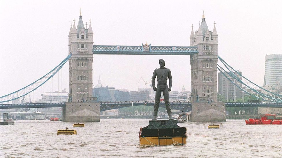 Jackson knew how to mythologise himself, as when a statue of him was floated down the Thames in 1995 (Credit: Getty Images)