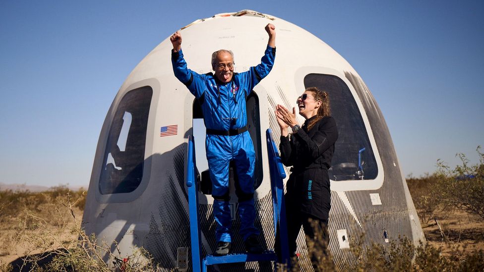 Ed Dwight (left) emerging from the Blue Origin capsule (Credit: Blue Origin)