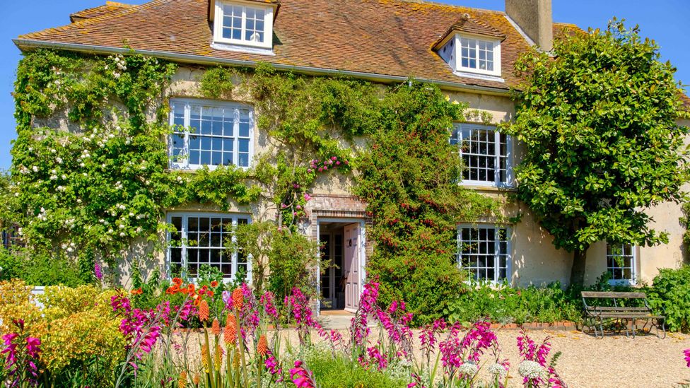 The Bloomsbury Group: Britain's most stunning bohemian gardens - BBC ...