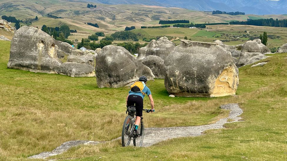 Elephant Rocks are a surreal collection of grey boulders that formed when the seabed lifted and fractured (Credit: Tracey Croke)