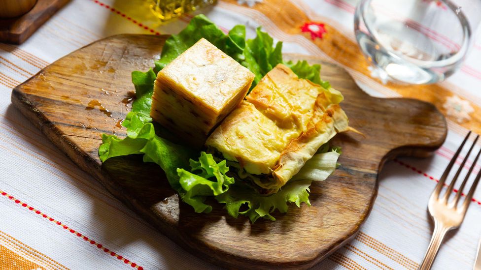 Flia është një gatim tipik dhe shumë popullor shqiptar (Credit: Alamy)