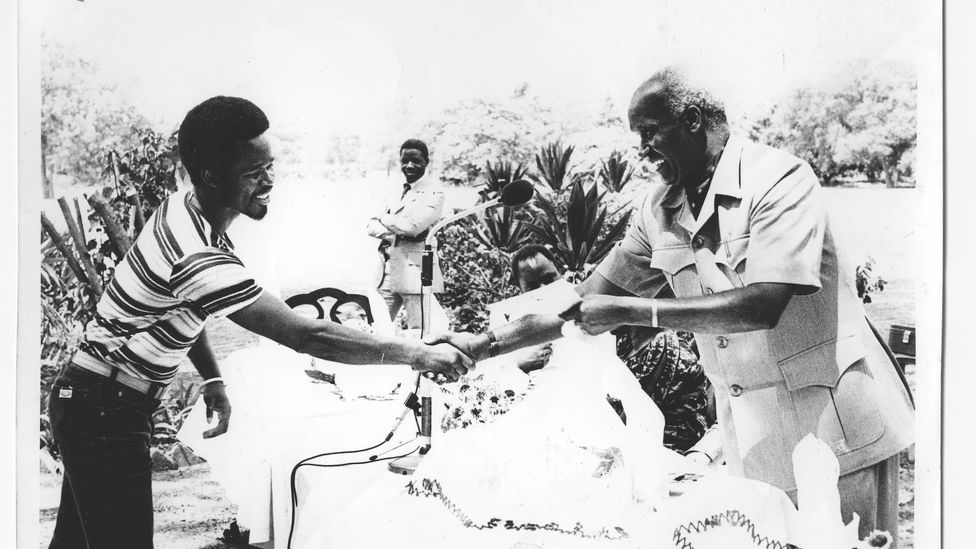 Jagari with Zambia's first president Kenneth Kaunda, whose "Zambia first" policy allowed homegrown music to flourish (Credit: Now Again Records)