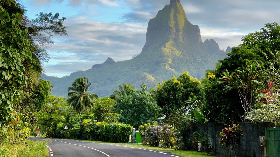 The idyllic island you can drive around in a weekend - BBC Travel
