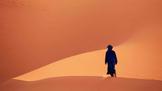 The water wars of the Sahara Desert - BBC News