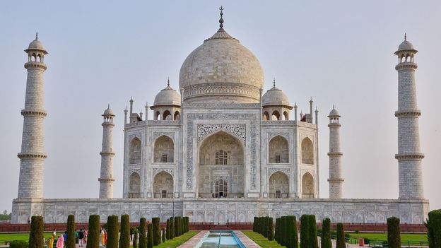 The architectural reference to the Taj Mahal is immediately discernible as you enter the Microsoft office in Noida, northern India. Bathed in ivory wh