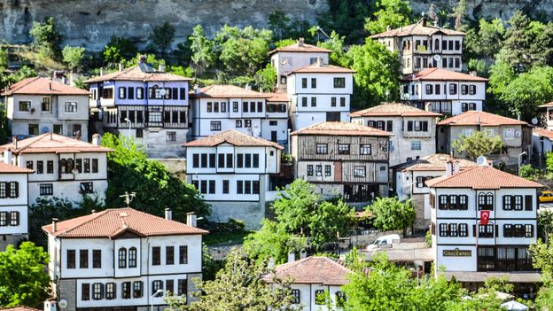 Turkey’s 300-year-old ‘eco-mansions’ – BBC Travel