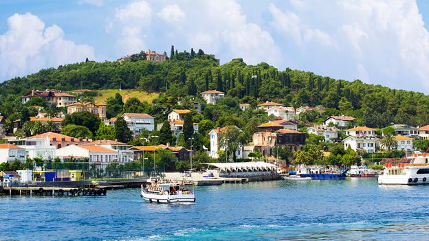 Adalar: İstanbul'un araç trafiğine kapalı adalarında Osmanlı geçmişini keşfedin