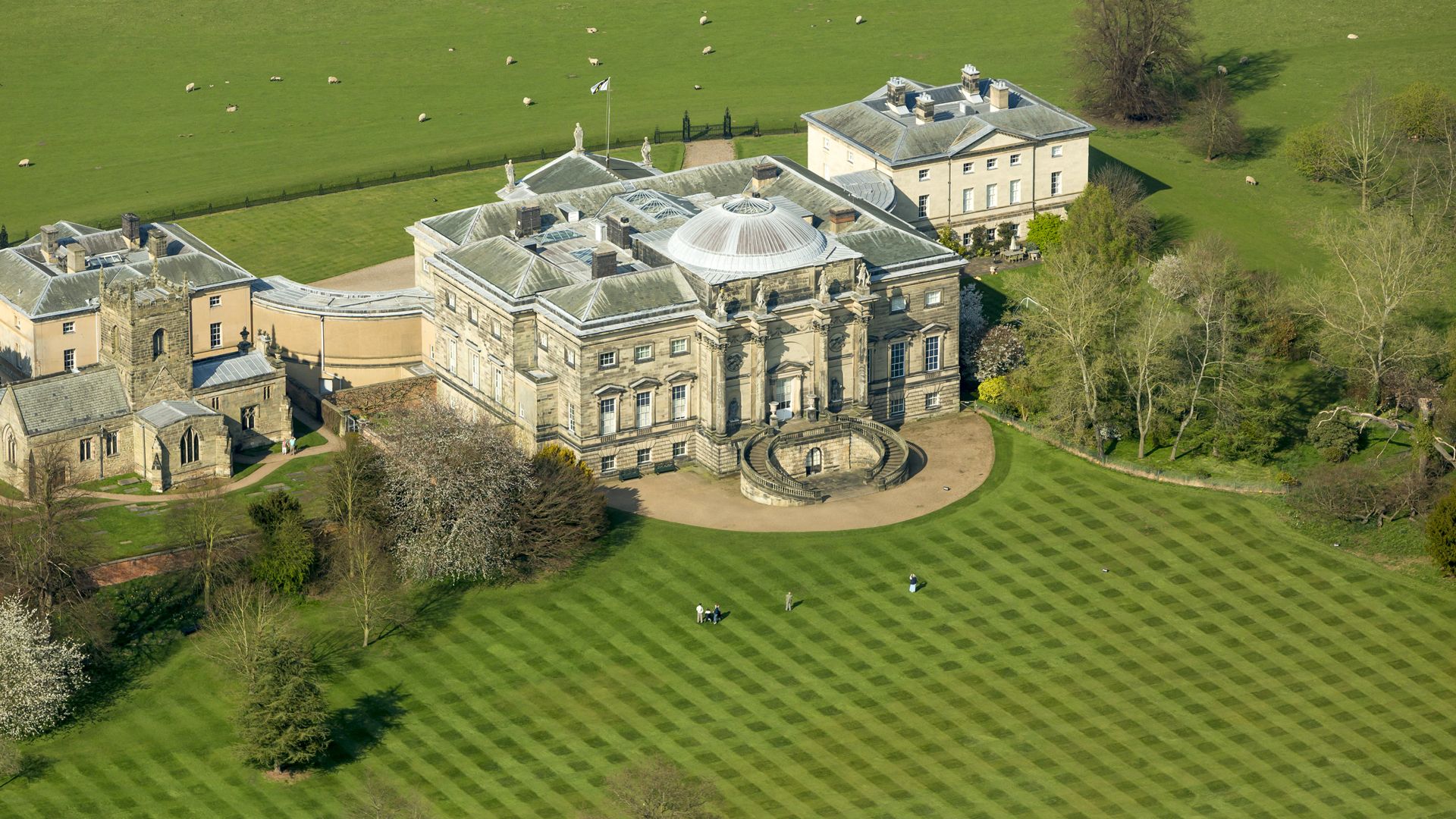 (Credit: National Trust Images/Arnhel de Serra)